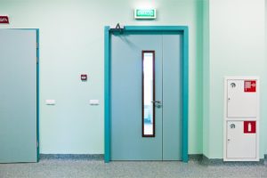 Автоматическая противопожарная дверь / серия FRM7367